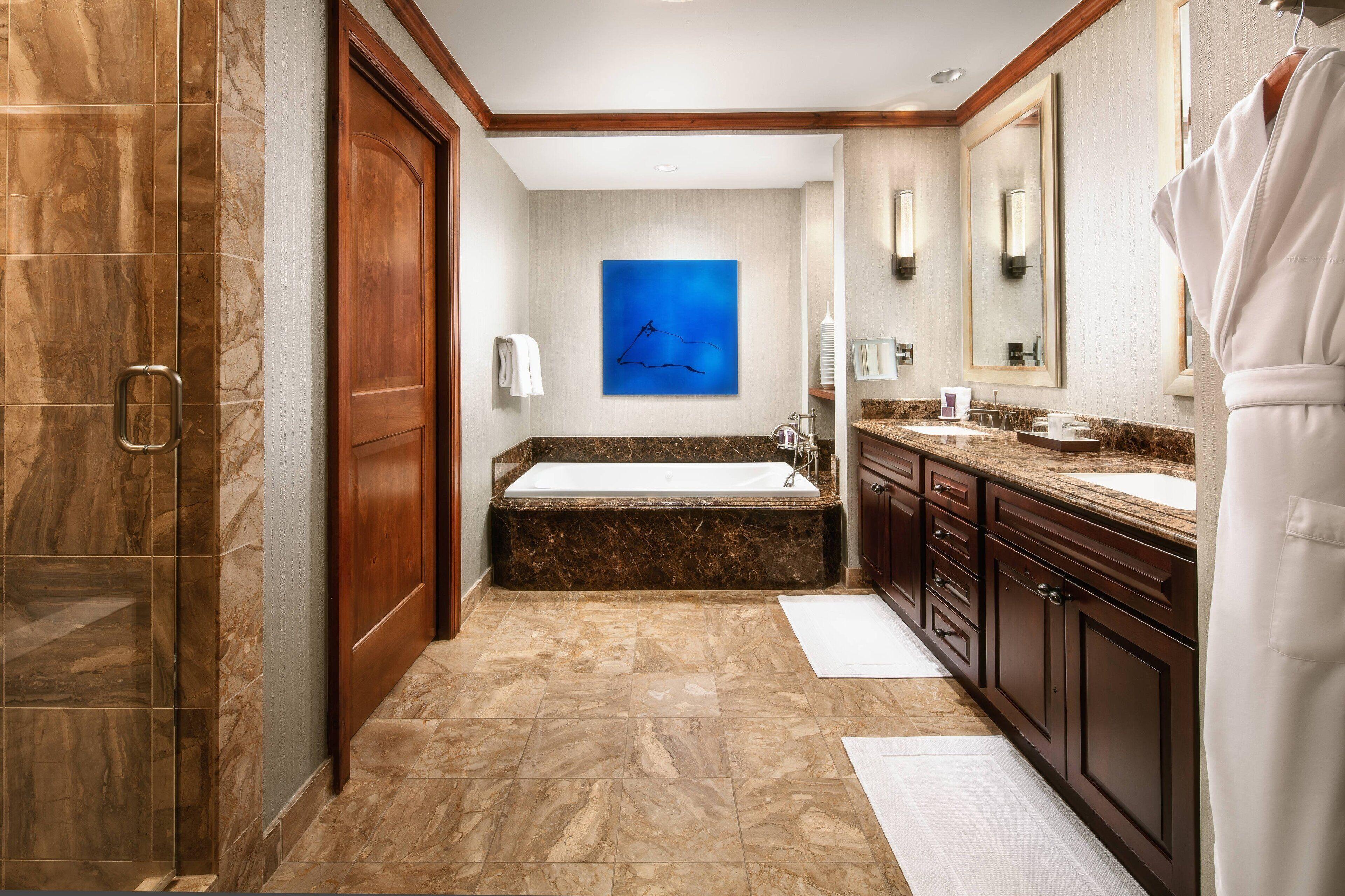 Legendary Lodging at the Ritz Carlton Residences Vail: vacation rental in Vail, Aspen and Vail